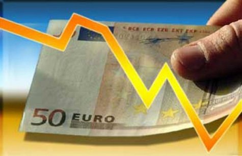 Эксперты прогнозируют падение евро