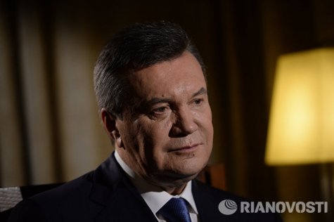 Янукович не видит террористов на Донбассе
