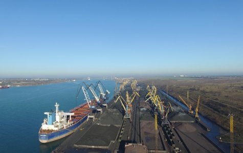 Уголь из ЮАР прибудет в Украину в конце января