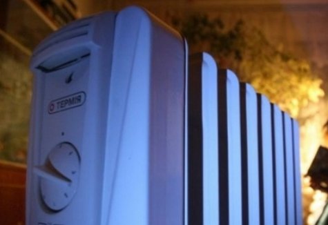 Яценюк разрешил не платить за отопление, если температура в помещении ниже 12 градусов
