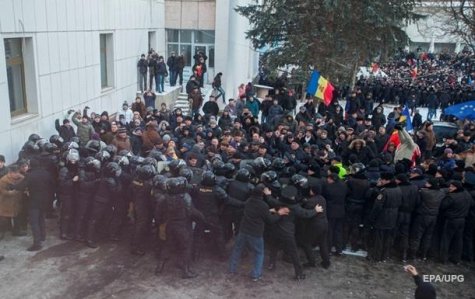 Во время протестов в Кишиневе пострадали 15 человек