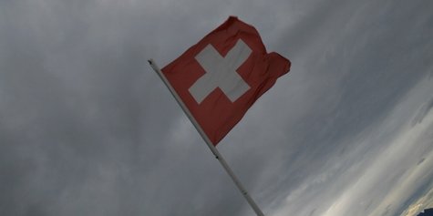 В Швейцарии могут начать безусловно выплачивать всем гражданам по 2 тысячи евро ежемесячно