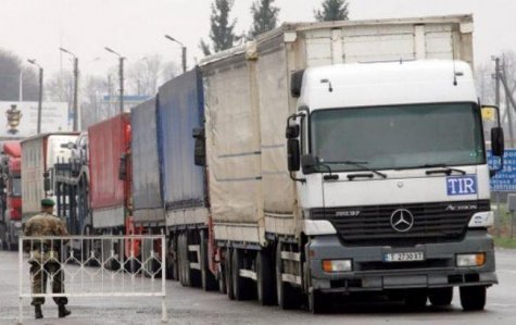 В России задержали 152 украинских грузовика