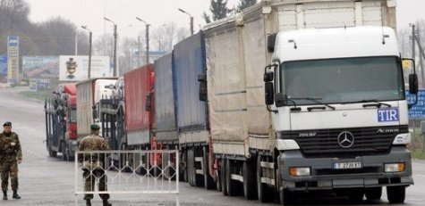 РФ полностью запретила транзит украинских грузовиков
