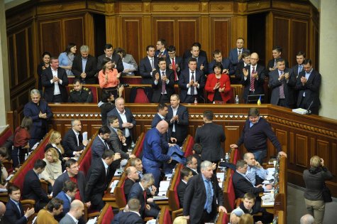 Депутаты не отправили в отставку Яценюка