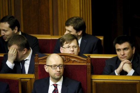 Некоторые нардепы уже требуют переголосования за отставку правительства Яценюка