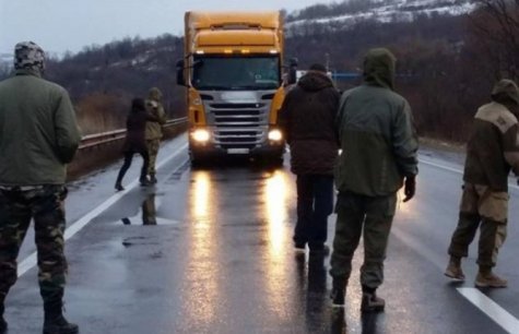 Кабмин облегчил возвращение заблокированных РФ грузов