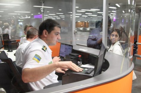 В аэропортах Украины упростили процедуру пограничного контроля