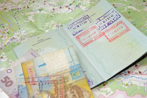 Кабмин упростил получение украинских виз для граждан 27 стран