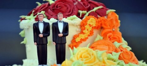 Кабмин планирует узаконить однополые союзы к 2018 году
