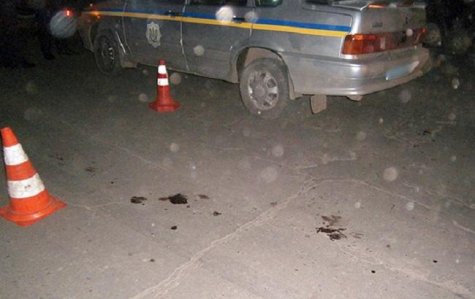 В Хмельницкой области трое на внедорожнике напали на полицейский патруль