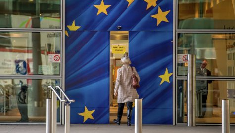 Еврокомиссия намерена предложить ЕС ввести безвизовый режим с Украиной