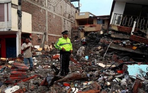 Число погибших от землетрясения в Эквадоре превысило 200 человек