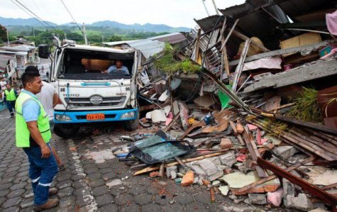 В Эквадоре число погибших от землетрясения выросло до 587 человек