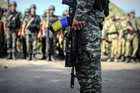 За 2 года на Донбассе погибли почти три тысячи военных