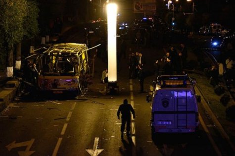 В Ереване назвали причину взрыва в автобусе