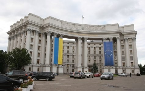 МИД советует украинцам не ездить в Россию