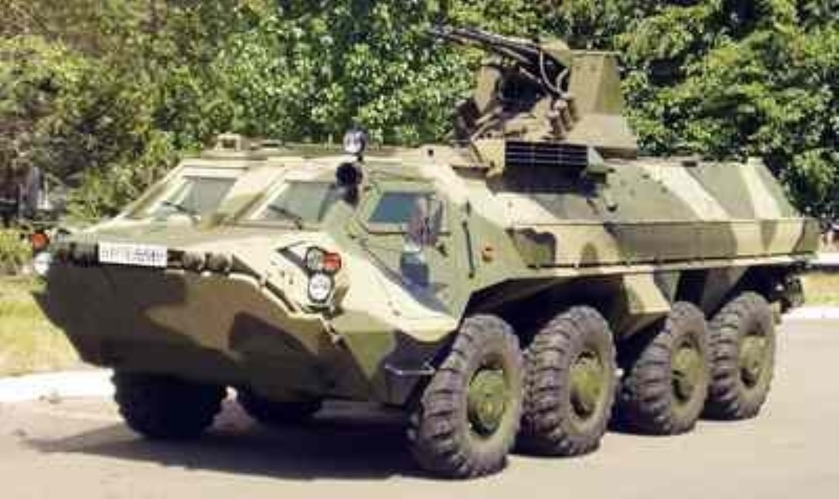 На Житомирском бронетанковом заводе будут производить БТР-4