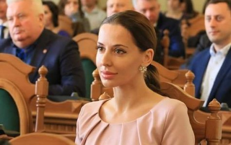 Яника Мерило стала "общественным заместителем" министра инфраструктуры