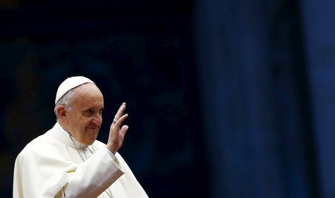 Папа Римский раскритиковал Запад за попытки навязать демократию Ираку и Ливии