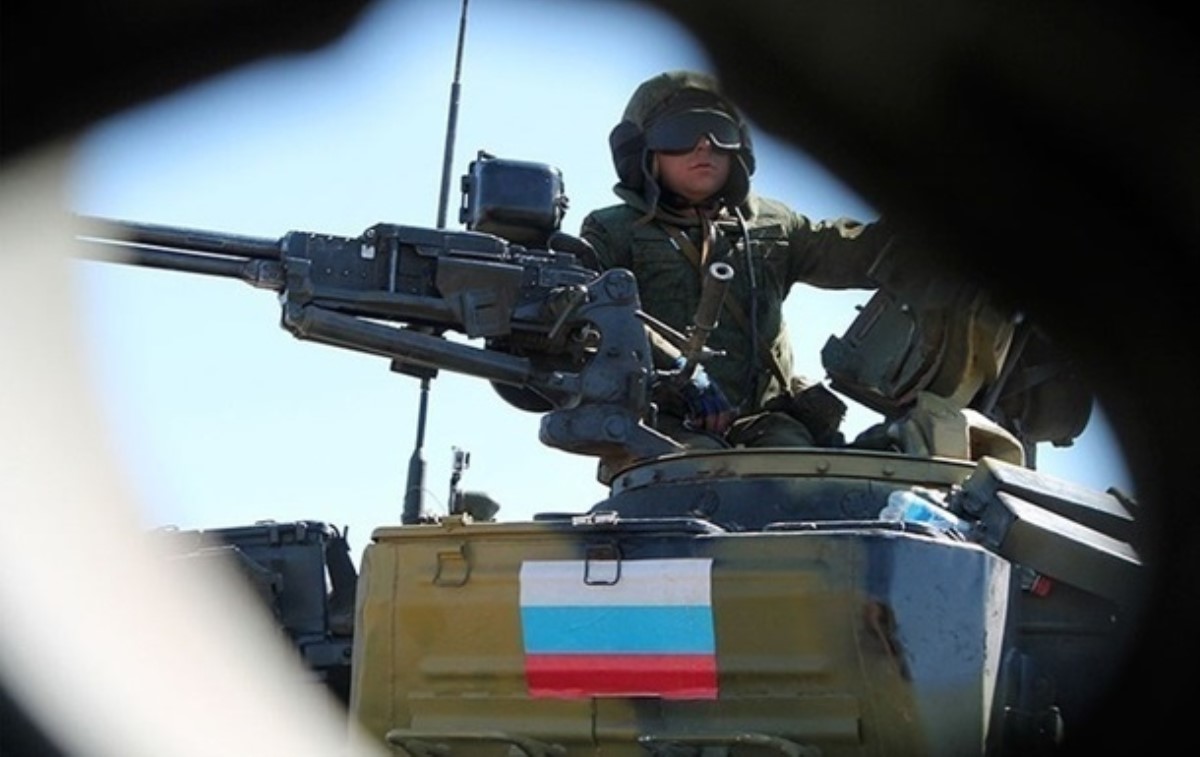РФ перебрасывает к западным границам 10 тысяч военных для "стратегического сдерживания"