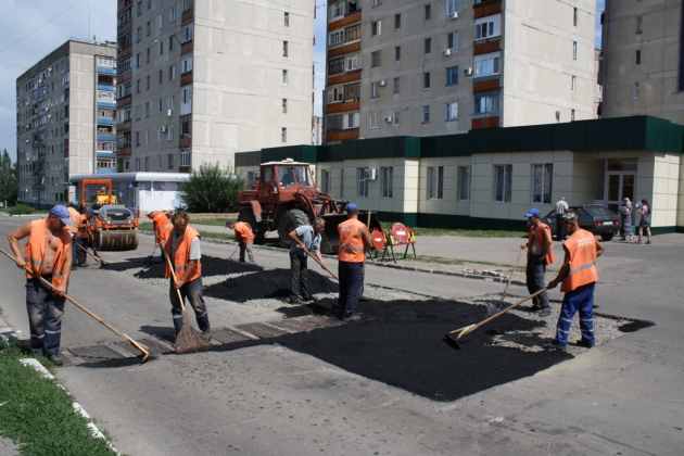 Со следующего года в Украине должно начаться строительство дорог - Гройсман