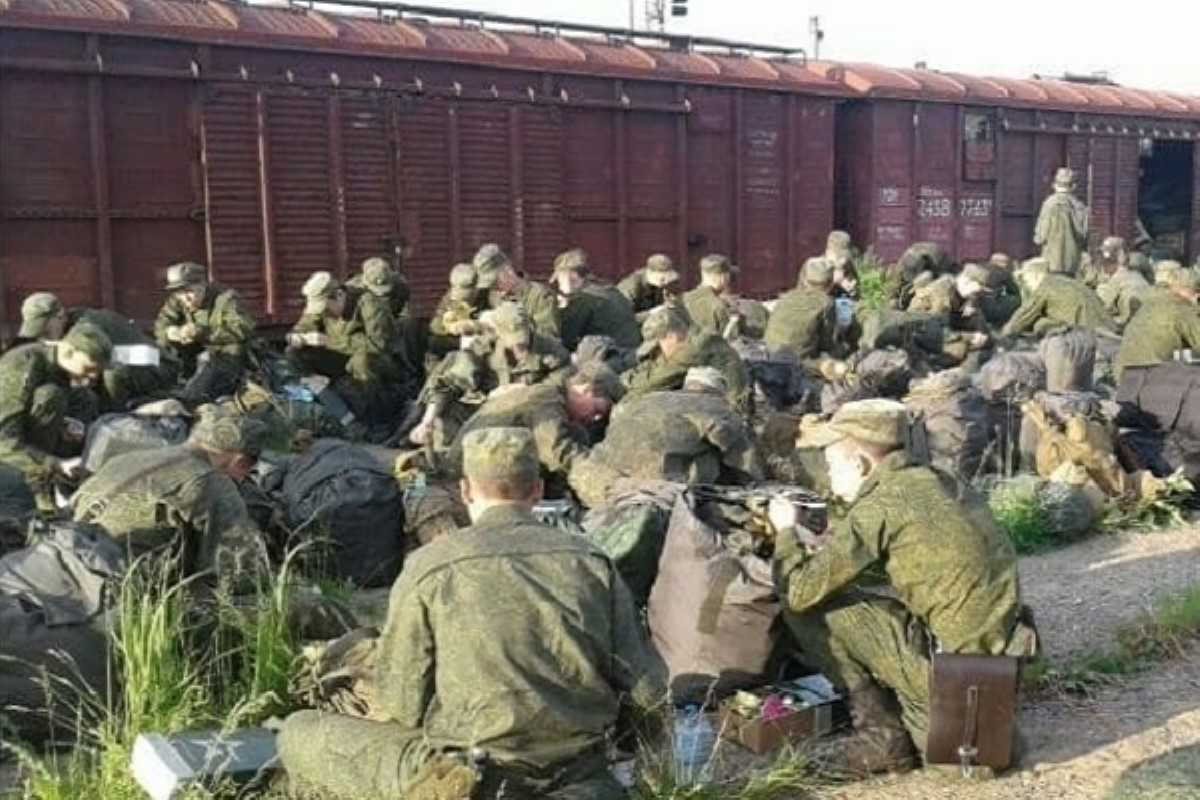 К 2018 году группировка российских войск у границы Украины достигнет 70 тыс. человек - разведка