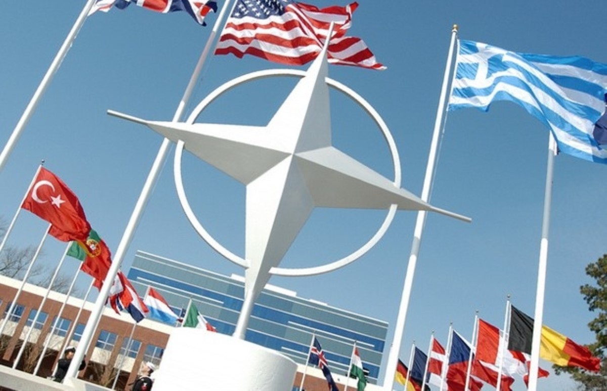 The Wall Street Journal: НАТО укрепляет Восток