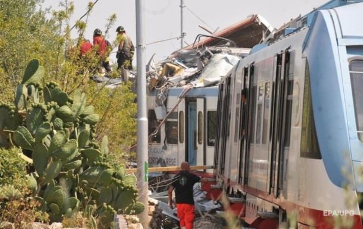 Озвучена предварительная причина столкновения поездов в Италии