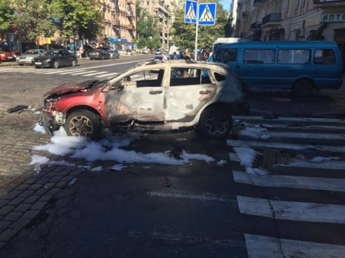 От взрыва в машине погиб журналист Павел Шеремет