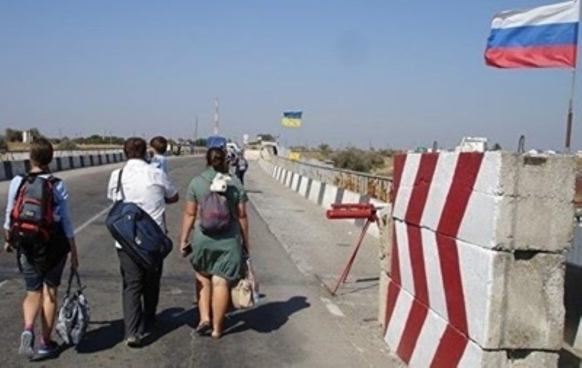 В Крыму таможня обещает украинцам комфортное прохождение границы