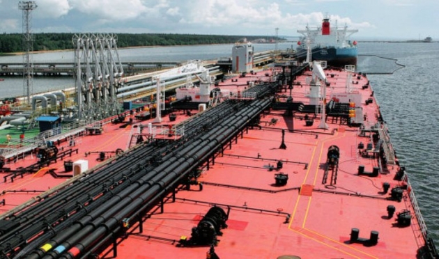 Транзит нефтепродуктов через морские порты Украины обвалился