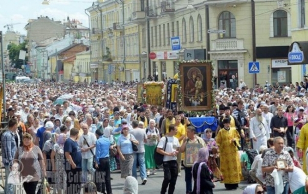 В крестном ходе в Киеве приняли участие 12–13 тыс. человек - полиция