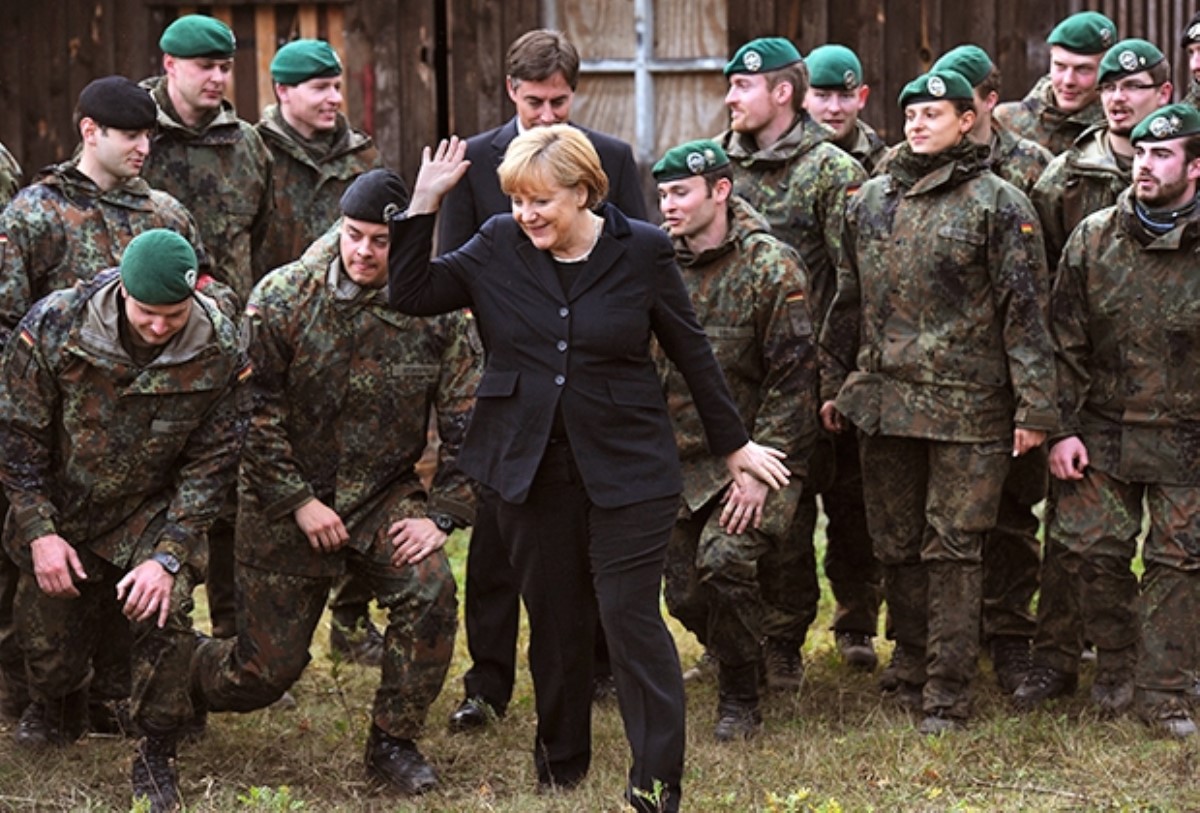 Германия хочет привлечь армию для борьбы с террористической угрозой