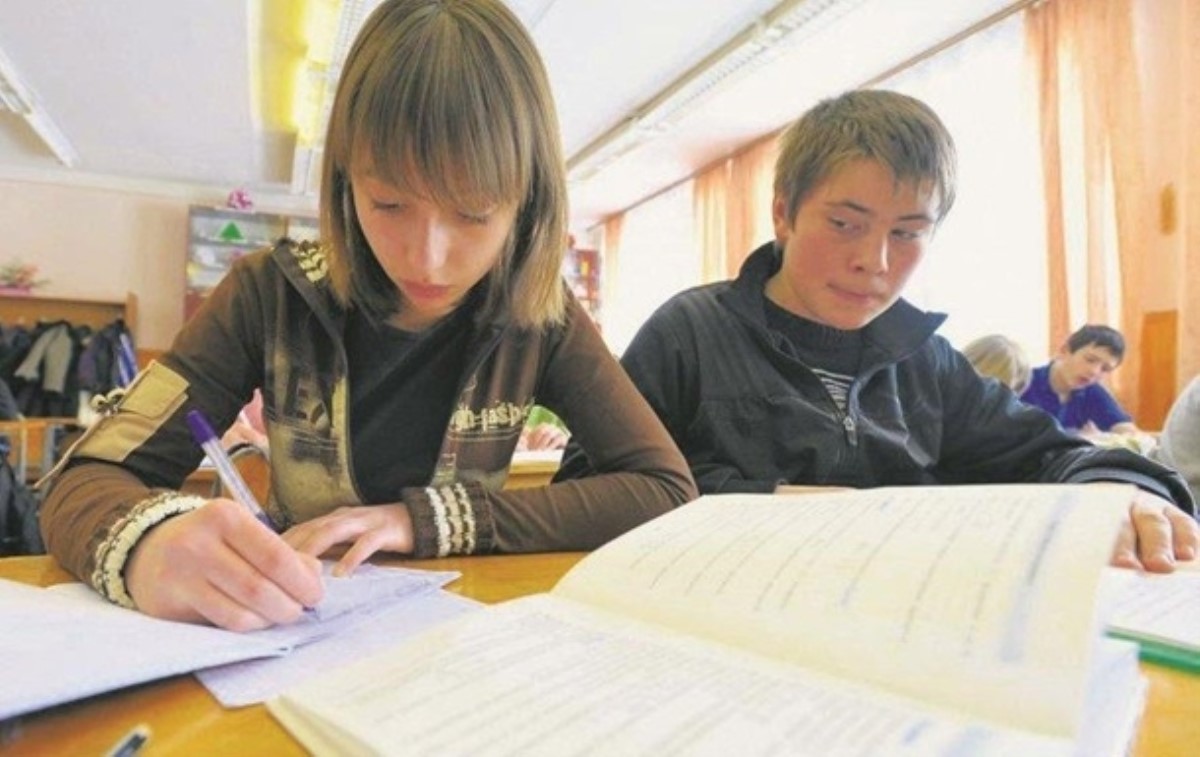 В школах старшеклассники будут изучать "советскую оккупацию Украины"