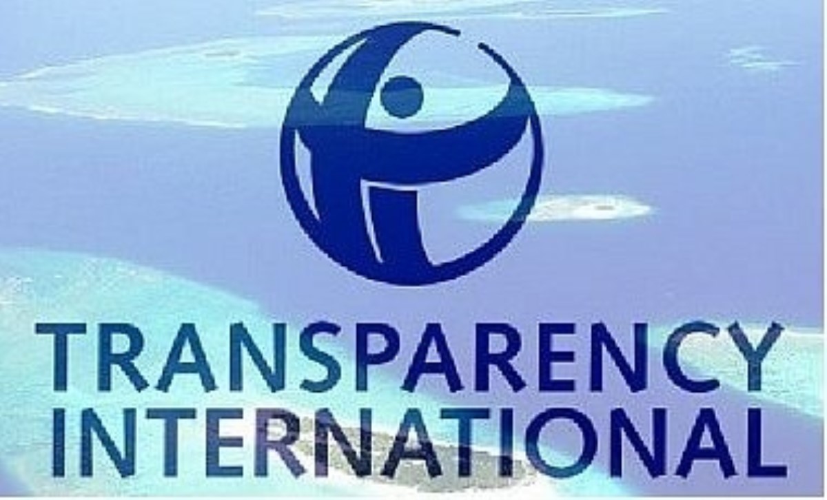 Transparency International обвиняет Порошенко в срыве электронного декларирования