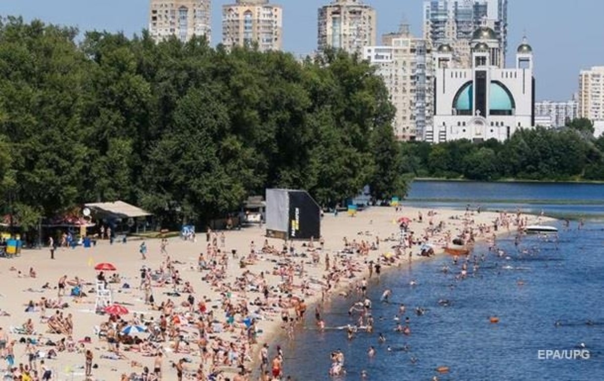 В Киеве на десяти пляжах обнаружили кишечную палочку