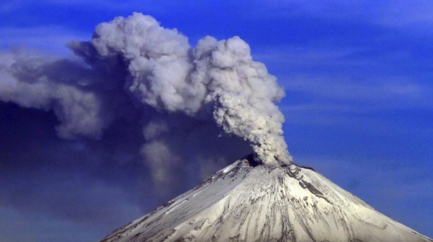Мехико накрыл слой пепла от вулкана