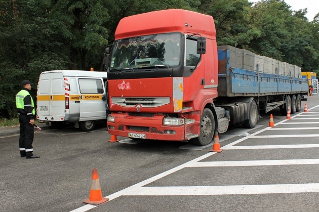 На въездах в Киев появятся габаритно-весовые комплексы для грузовиков