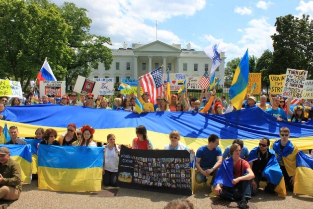 New York Times: Украинцы США наблюдают за кампанией Трампа со смятением и страхом
