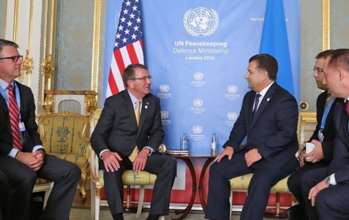 Россия проиграет в гибридной войне против Украины - министр обороны США