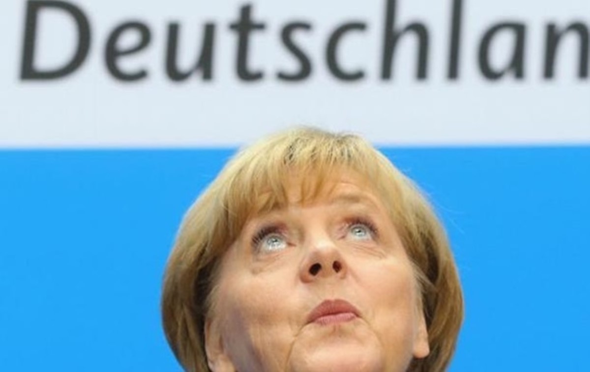 Рейтинг Меркель изменил направление