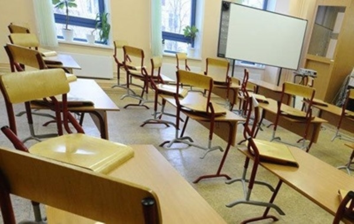 В некоторых школах Ужгорода отменили осенние каникулы