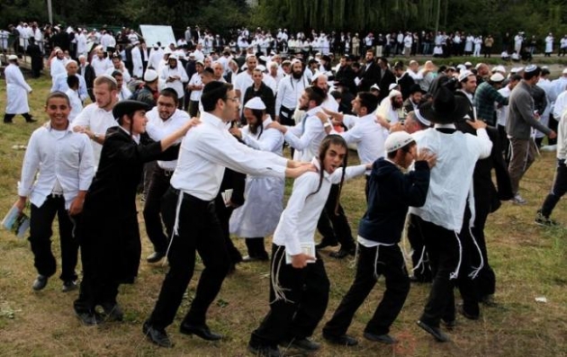Более 30 тыс. хасидов отмечают еврейский новый год в Украине