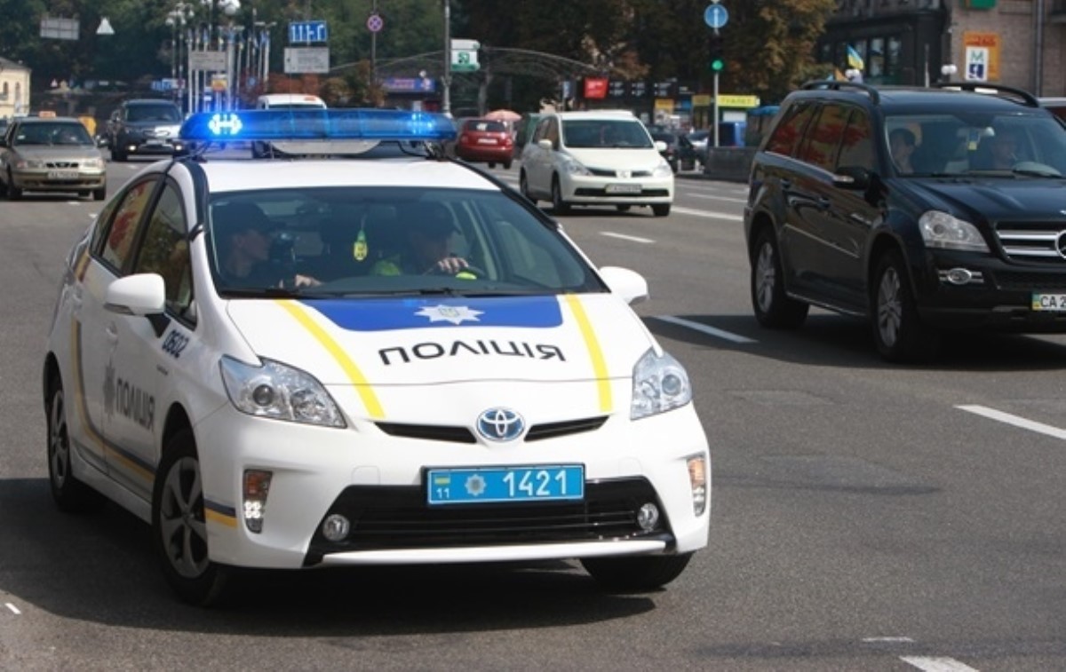 В Одессе угнали Lexus вместе с женщиной-водителем