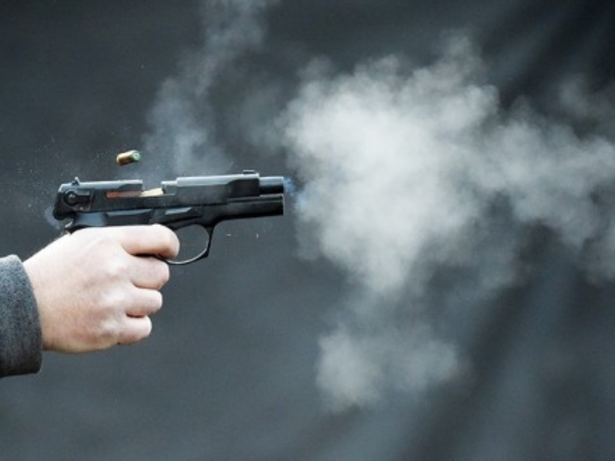 В Житомире полицейские устроили драку со стрельбой в стрип-клубе