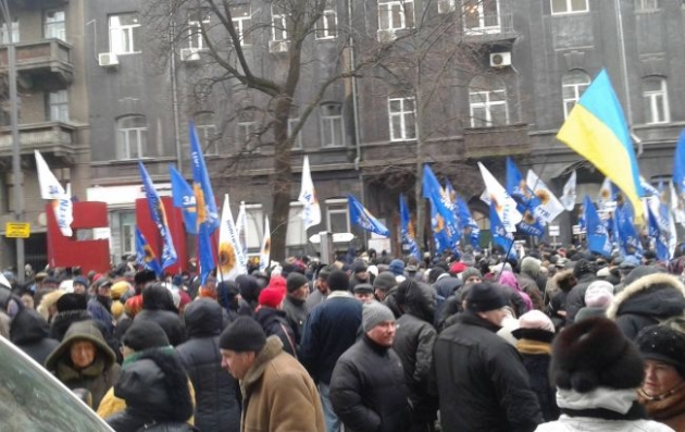 Митингующие "шатуны" требуют отставки Гонтаревой