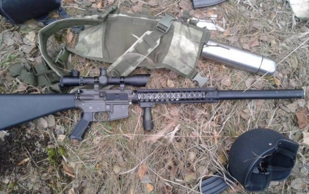 В Чернигове в воинскую часть пытались проникнуть трое с винтовками М-16