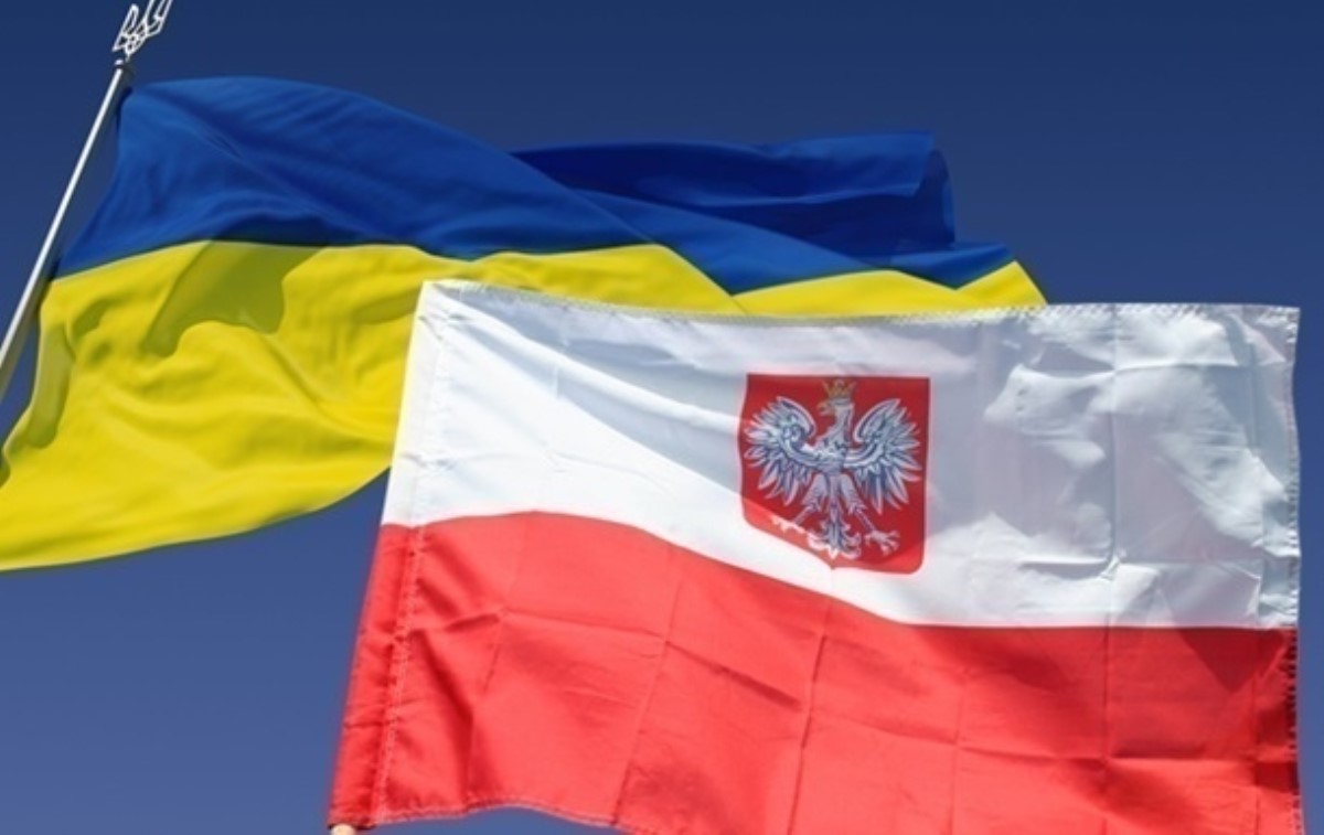 Сейм Польши снял с повестки дня закон об украинском национализме