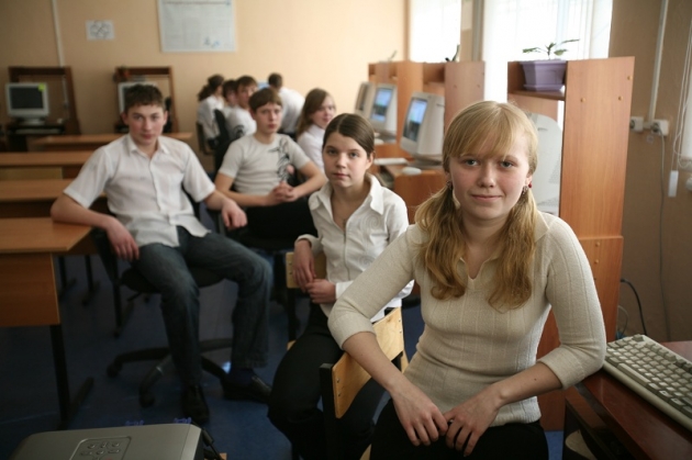 Правительство одобрило 12-летнее обучение в школе